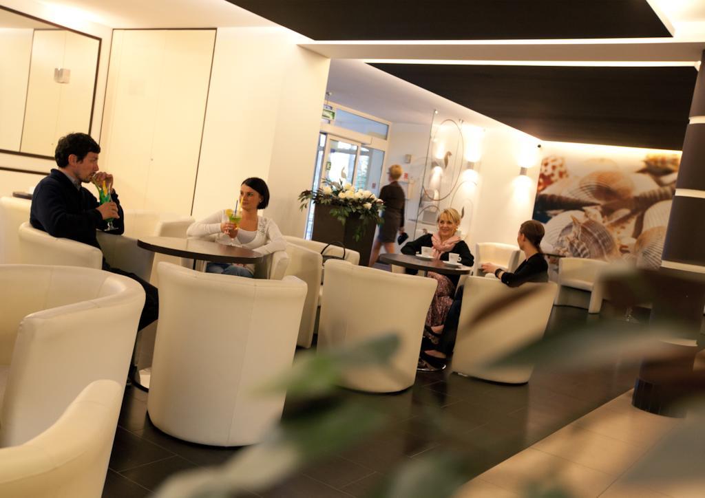 Jantar Medical Spa 드지우노웨크 외부 사진