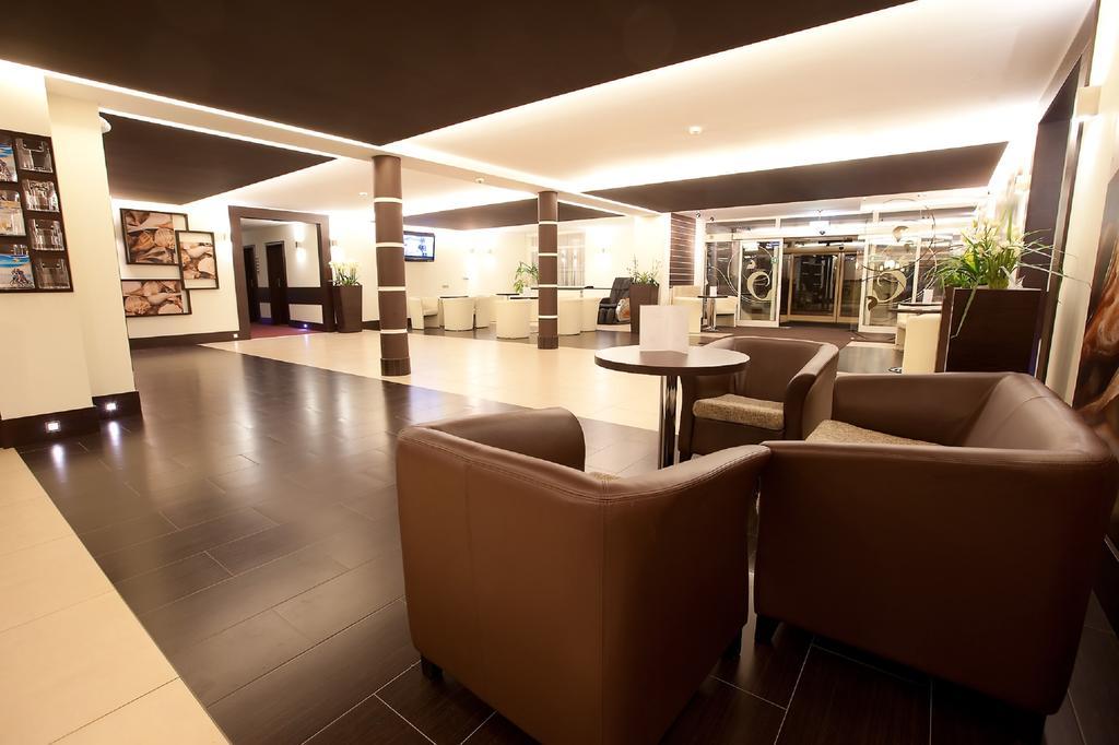 Jantar Medical Spa 드지우노웨크 외부 사진